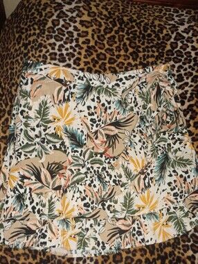 NWT Cato Tropical Faux Wrap Skirt Plus Size 14/16W Ruffle Hem Leopard